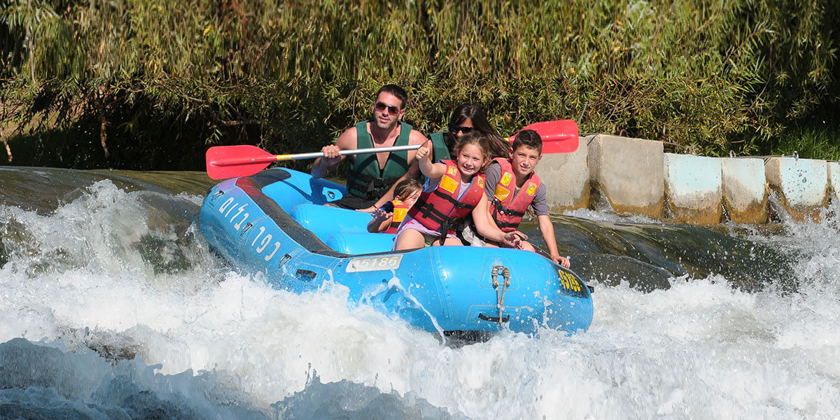 kayak-family-style